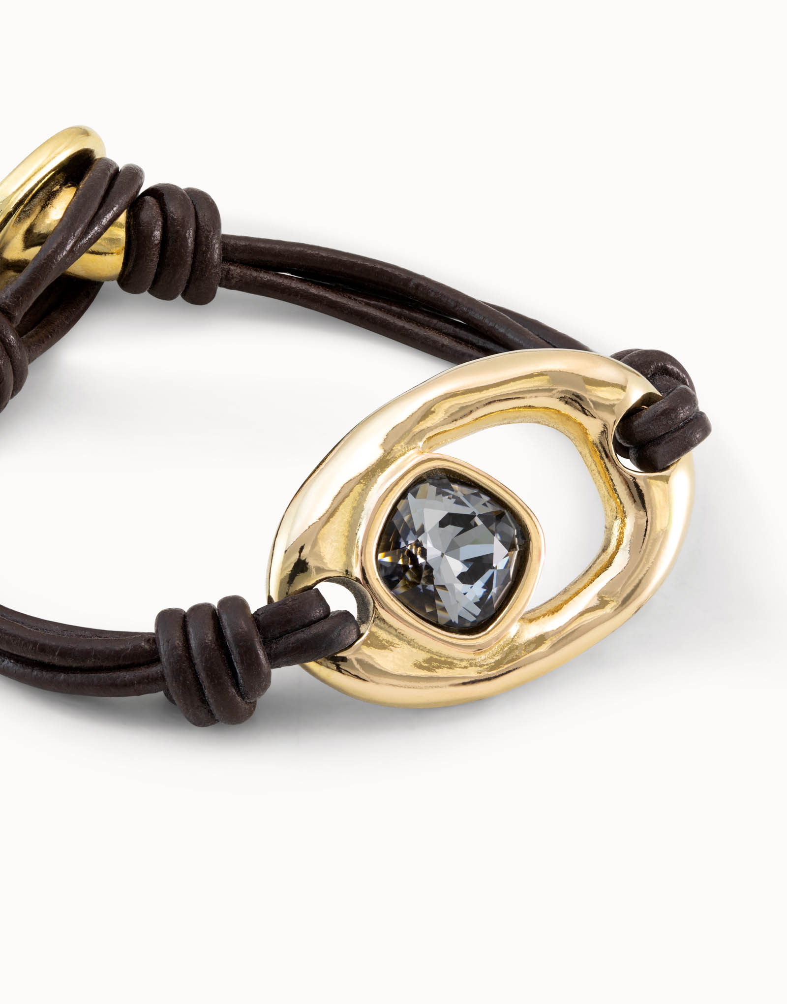 4 strap leather bracelet with 18K gold-plated oval and crystal, Golden, large image number null
